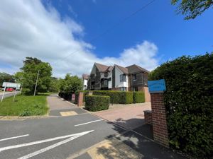 Photo 32- click for photo gallery